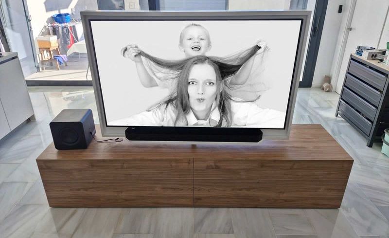 Mueble tv con giro 360 (Andalucía) 2.900€ aprox